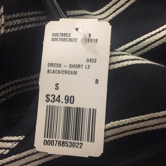 Forever 21 black and cream dress - Picture 5 of 5